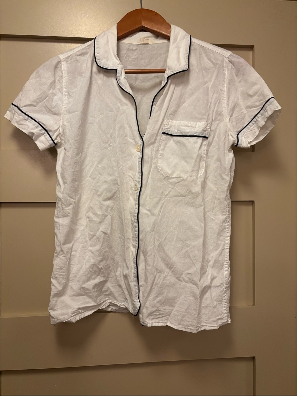 J. CREW Short Sleeve White Button Down Relax Shirt Piped Navy Trim Pocket Cotton